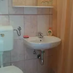 - Nena Božava
