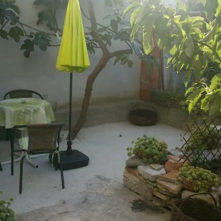 Apartment - Nena *